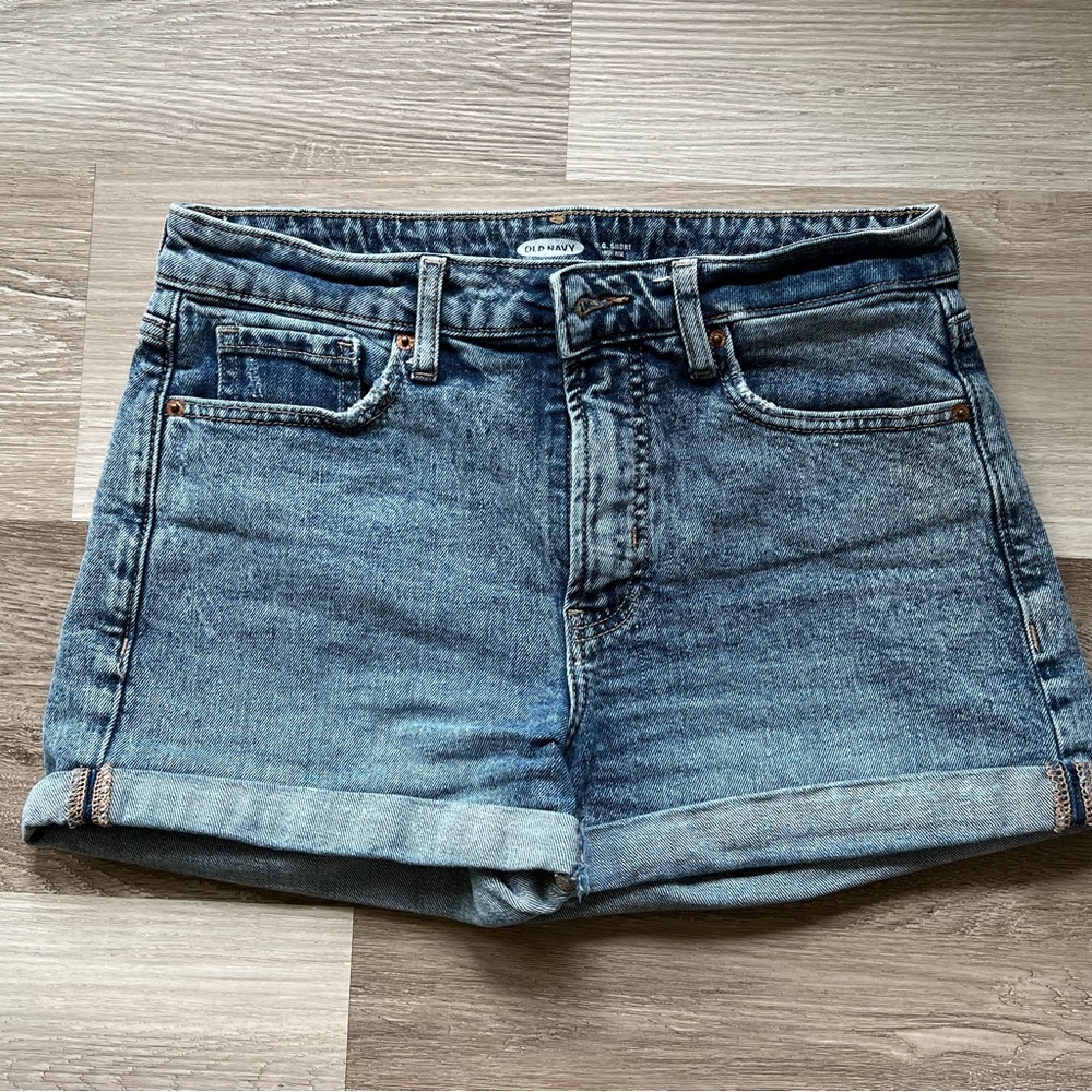 Lot of 2 - Old Navy OG High Rise Shorts, size 6